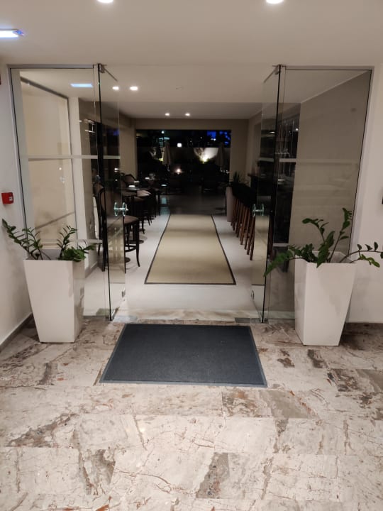 Lobby Hotel Theartemis Palace