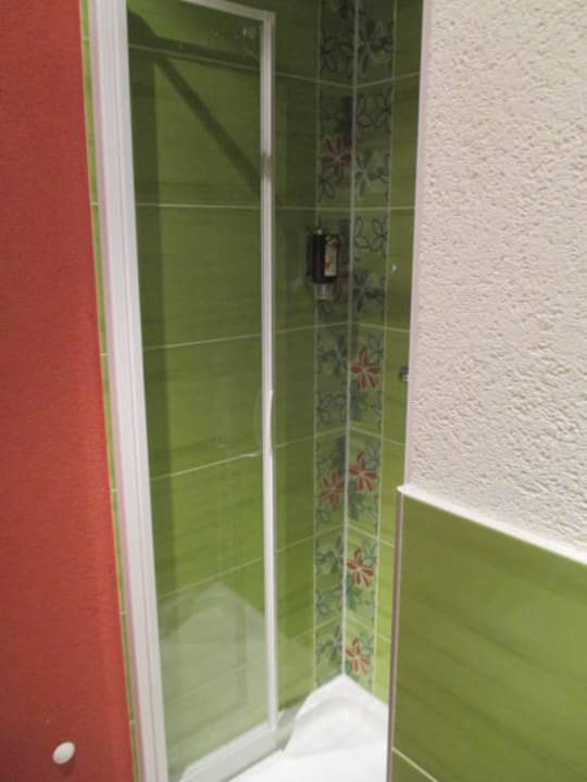 Dusche Apartments Tannheim