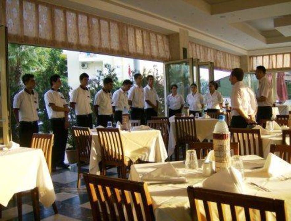 Das Service-Team Nerton Hotel - Erwachsenenhotel ab 16 Jahren