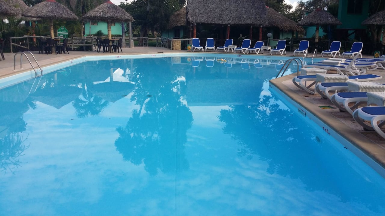 Pool Hotel Los Caneyes