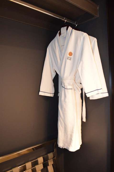 Zimmer SKYE Hotel Suites Parramatta