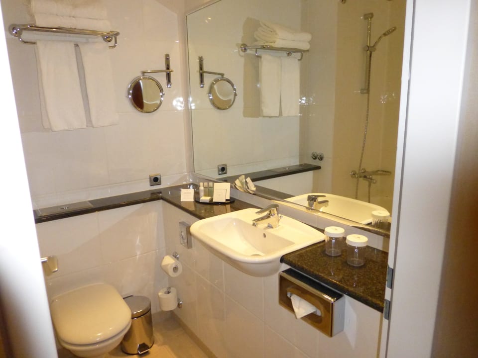 Badezimmer Crowne Plaza ® Hamburg - City Alster