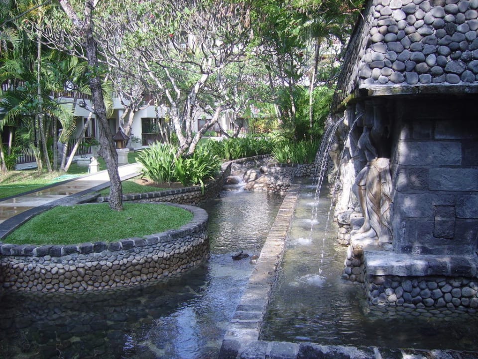 Schöne Brunnenanlage The Laguna A Luxury Collection Resort & Spa