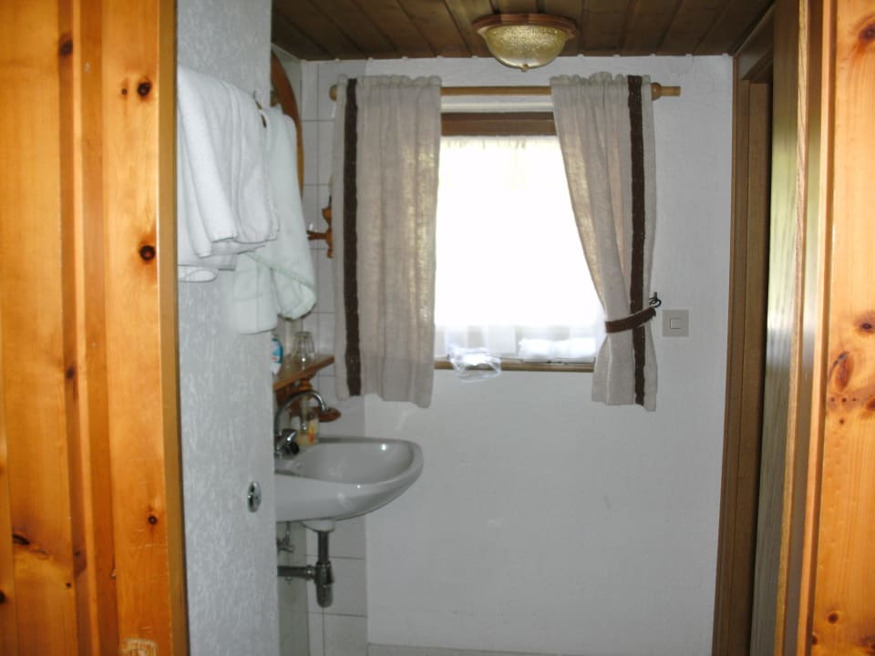 Vorraum zu Bad & WC Hotel Limberghof