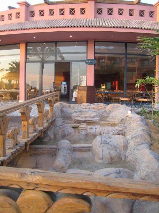 Restaurant Parrotel Aqua Park Resort