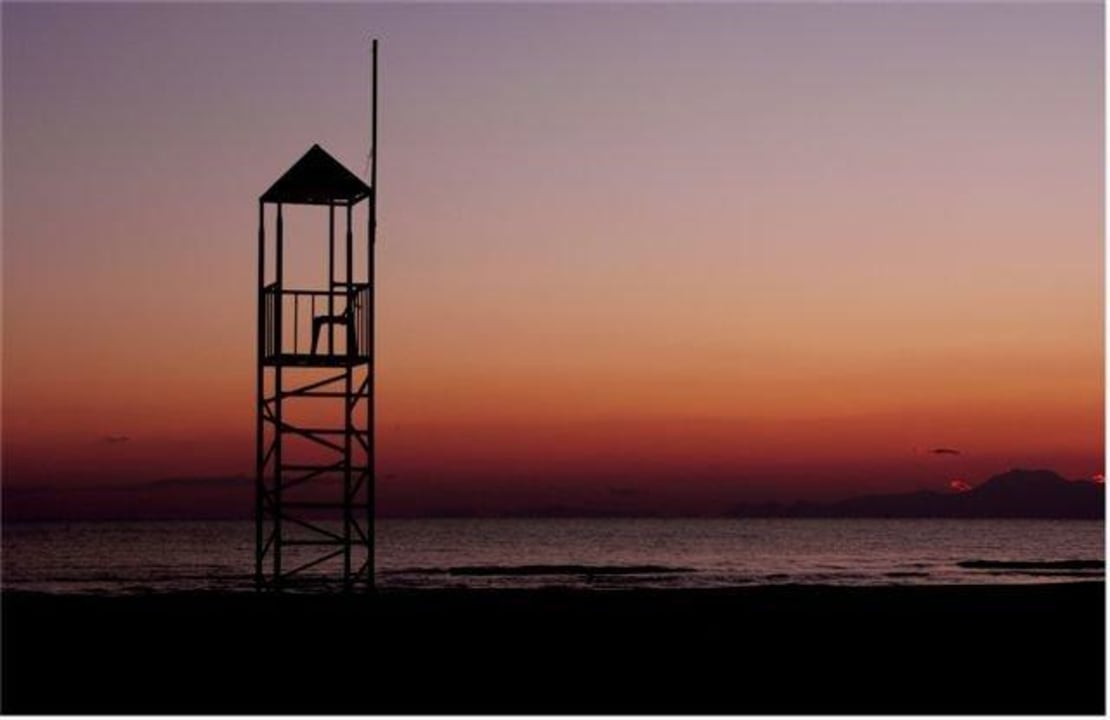 Sonnenuntergang Sunis Evren Beach Resort Hotel & Spa