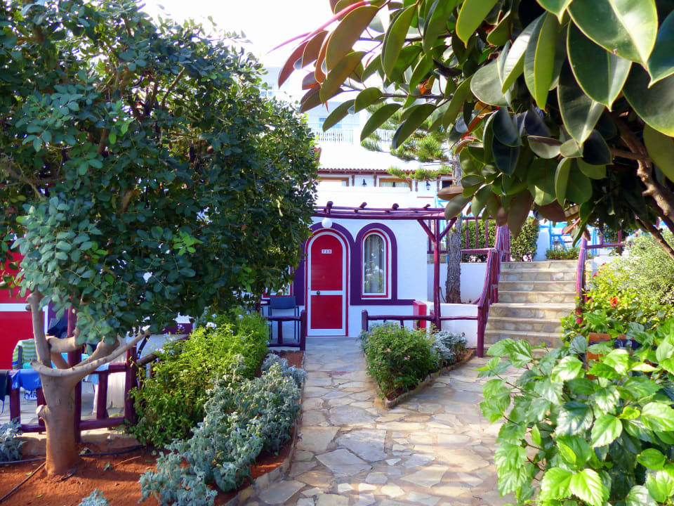 Gartenanlage Mitsis Selection Rinela