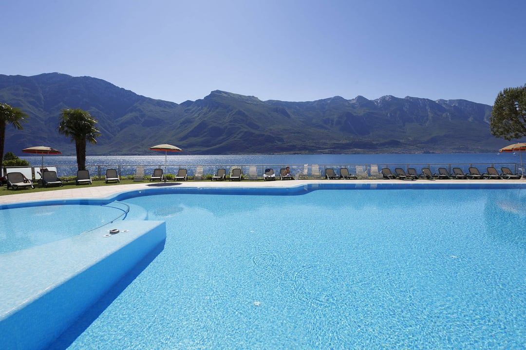 The pool Hotel Du Lac