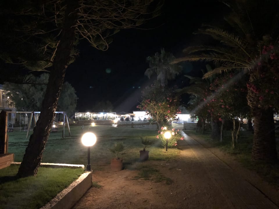 Außenansicht HARPIN Happy Days Beach Hotel