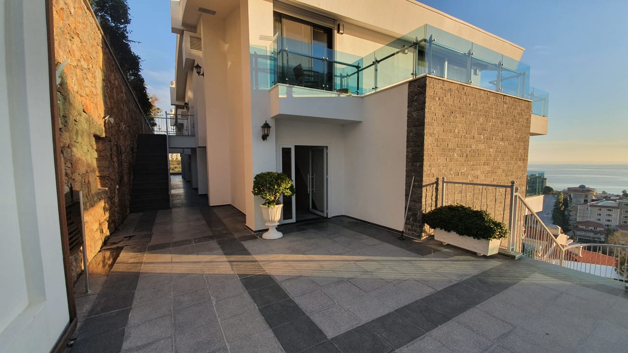 Außenansicht Elite Luxury Suite & Spa