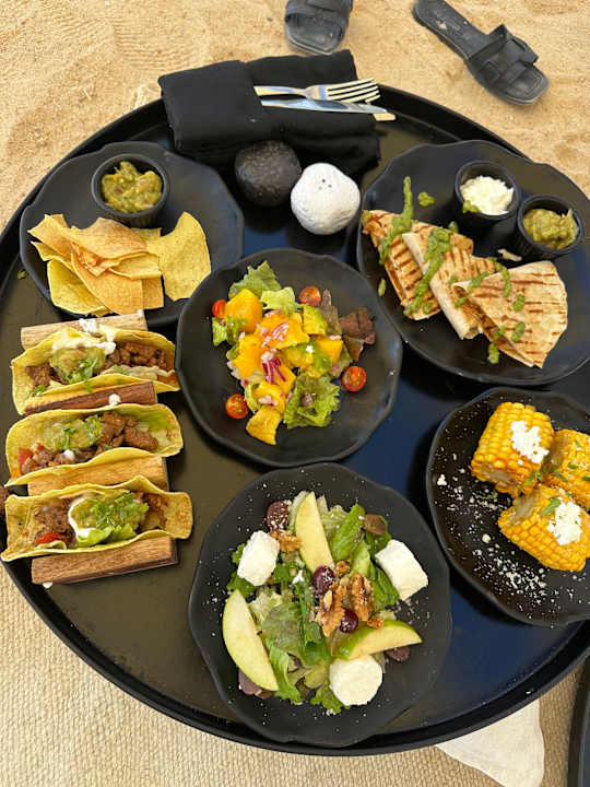 Gastro Serry Beach Resort