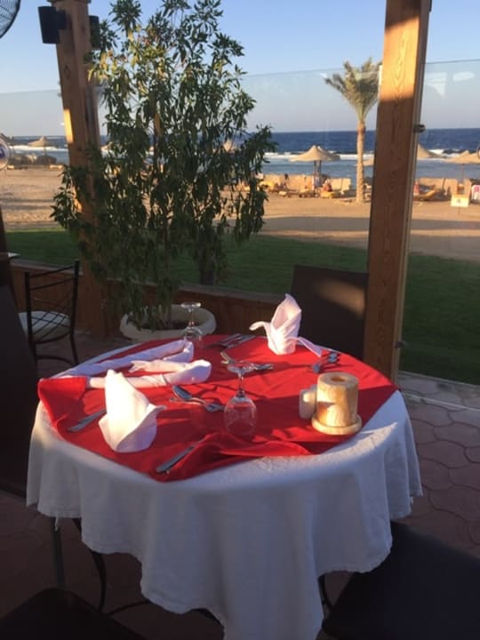 Gastro Three Corners Sea Beach Resort