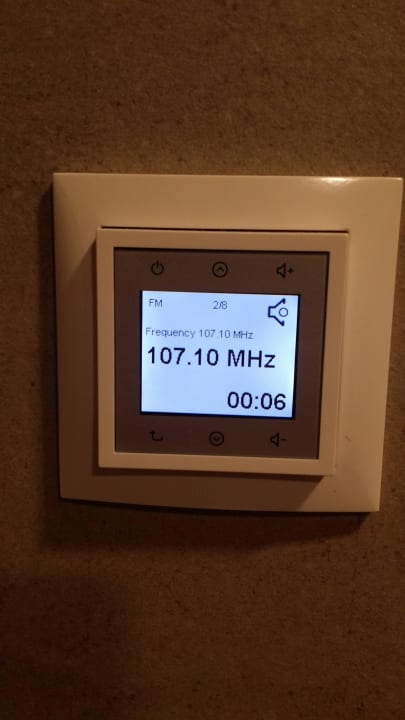 Radio im Bad Hotel zum Hirschen