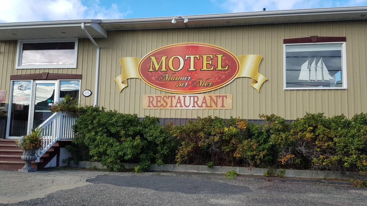 Außenansicht Hotel Manoir sur Mer