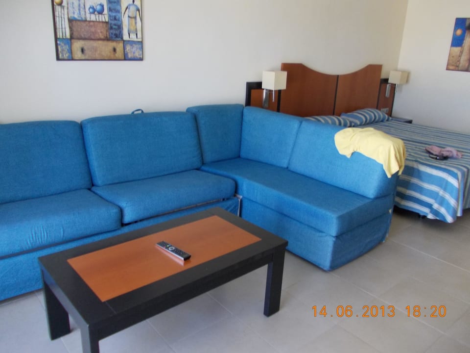 Linke Seite des Zimmers Hotel Las Costas