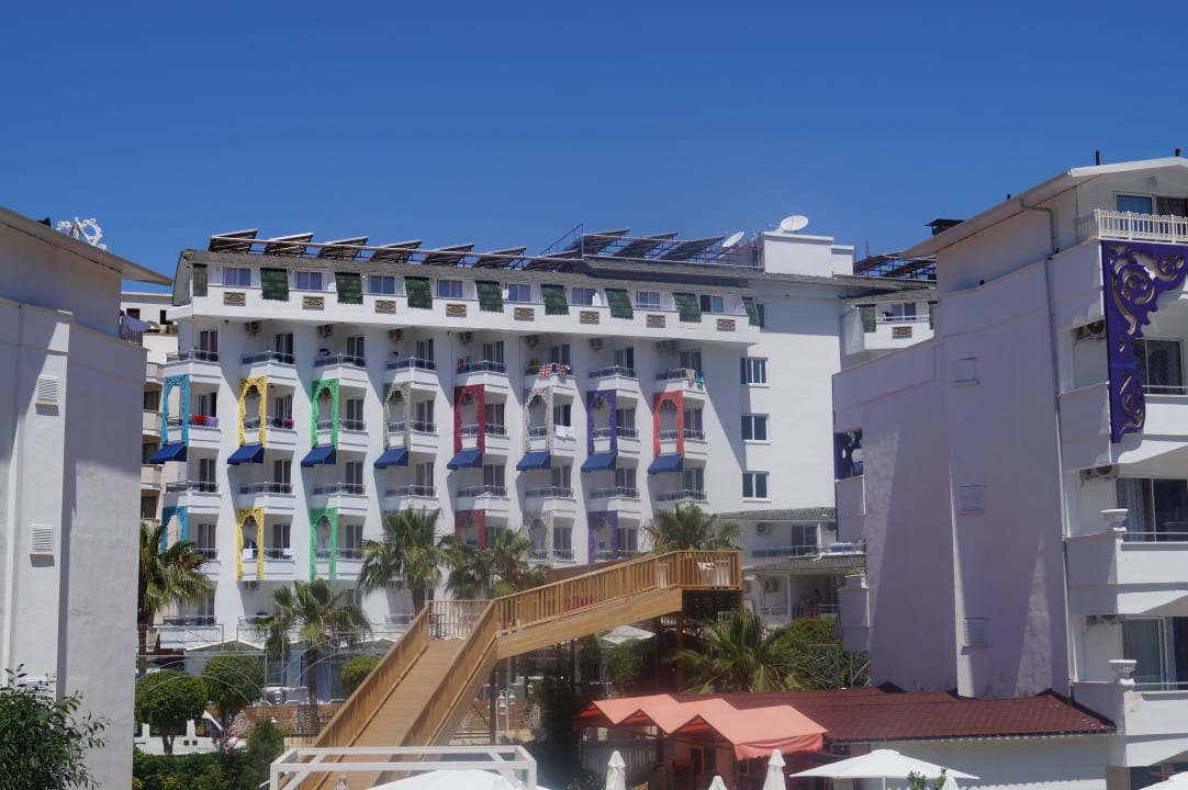 Вид от бассейна Club Hotel Anjeliq