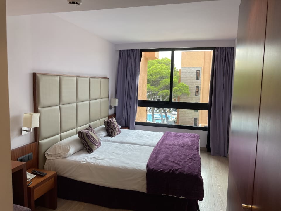 Zimmer Protur Turo Pins Hotel