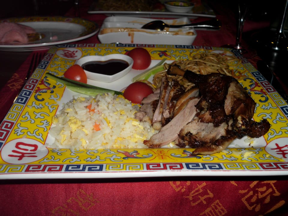 Chinesisch: Ente mit Beilagen Diamond Excellence Resort & Spa