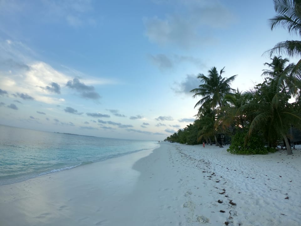Strand Kuredu Island Resort & Spa
