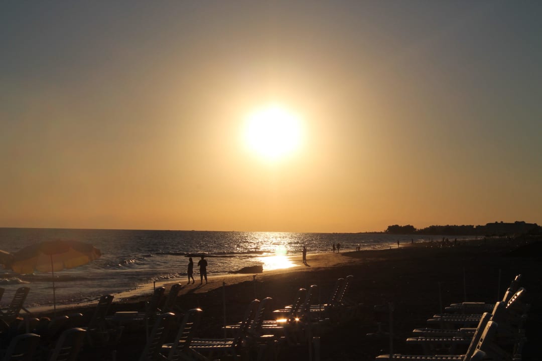 19 Uhr am Strand Hotel Yetkin