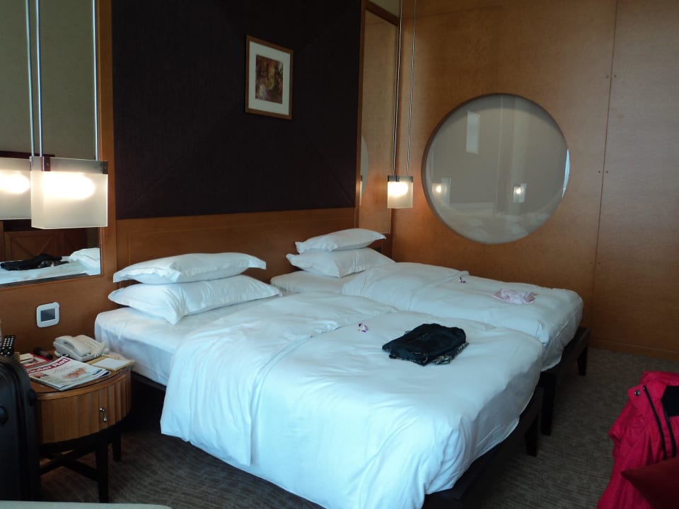 Zimmer Al Raha Beach Resort & Spa