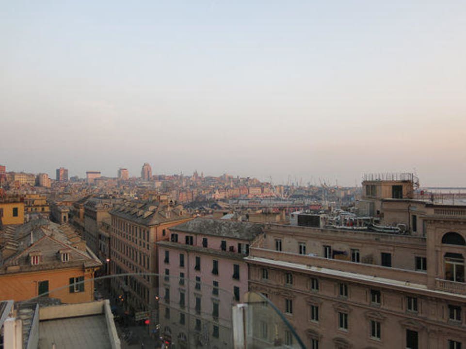 Ausblick Dachterrasse Osten Grand Hotel Savoia