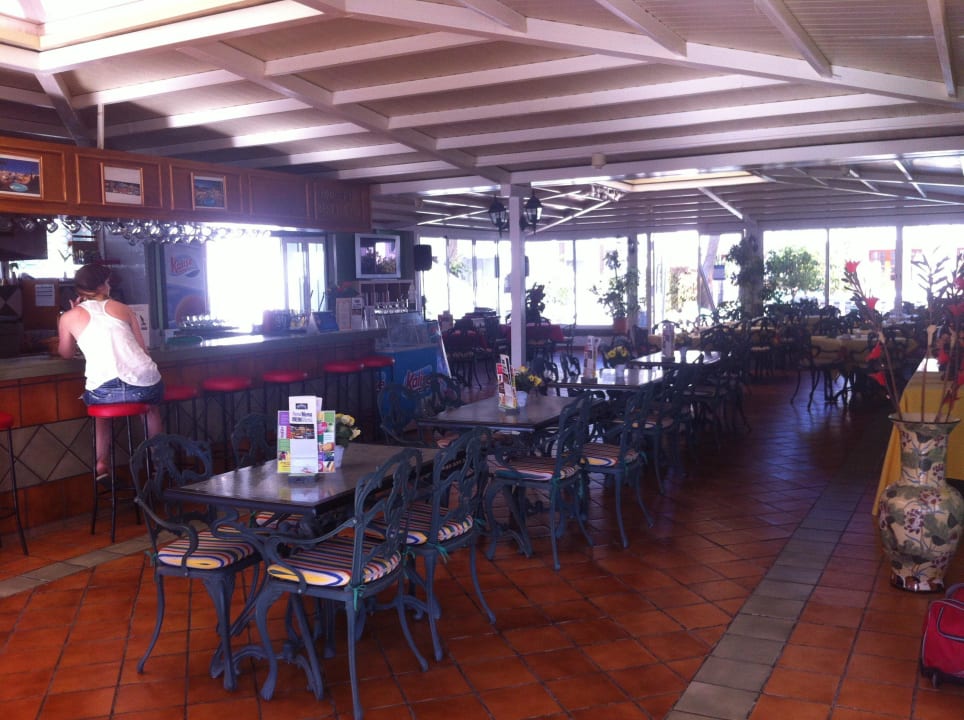 Snackbar Suite Hotel Montana Club