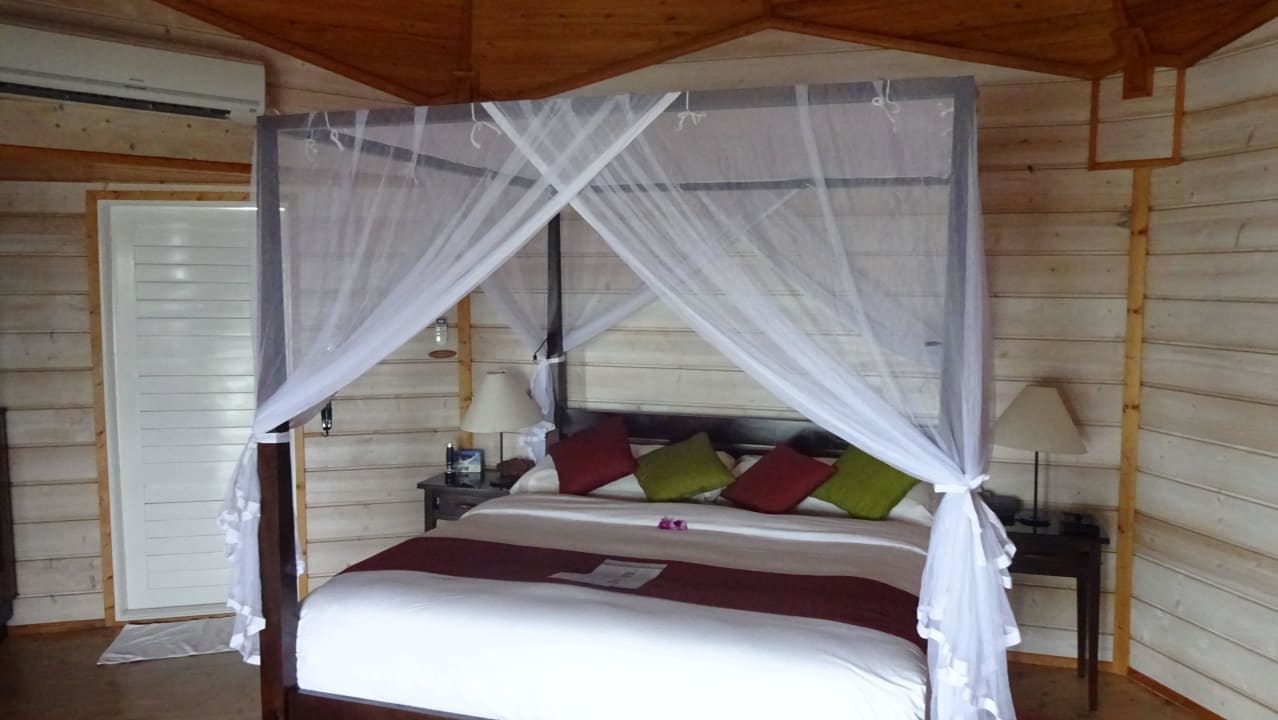 Bett Wasservilla Kuredu Island Resort & Spa