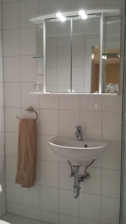 Spiegelschrank Garni Hotel Engel