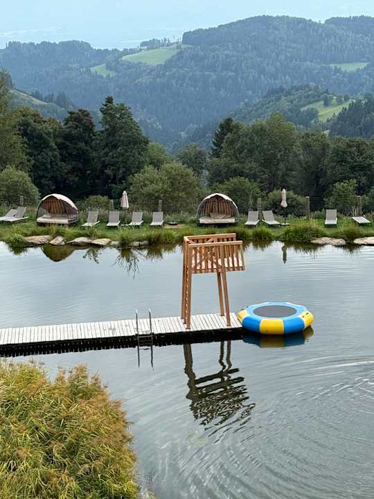 Außenansicht Familien Resort Petschnighof - Familotel Kärnten