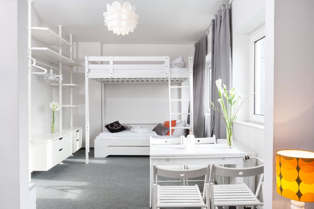 2-5 Liegeplätze Hostel: Schwimmende Inseln Pyjama Park Reeperbahn Hotel