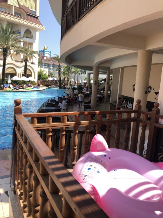 Gastro Well Palace Side