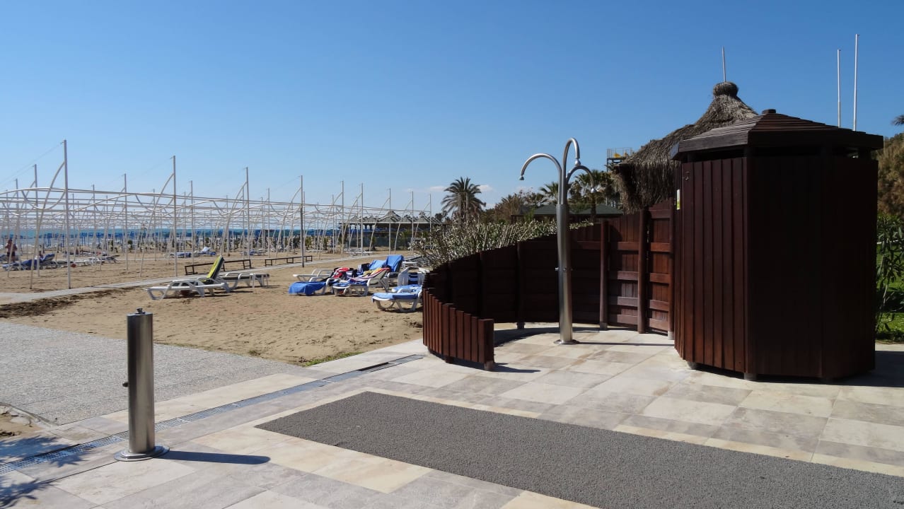 Dusche und Umkleide am Hotel-Strand Sunis Kumköy Beach Resort Hotel & Spa