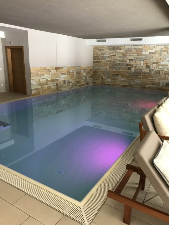 Pool Hotel Weisses Lamm