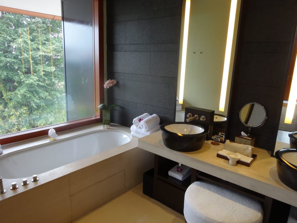 Badezimmer Room 510 Capella Hotel