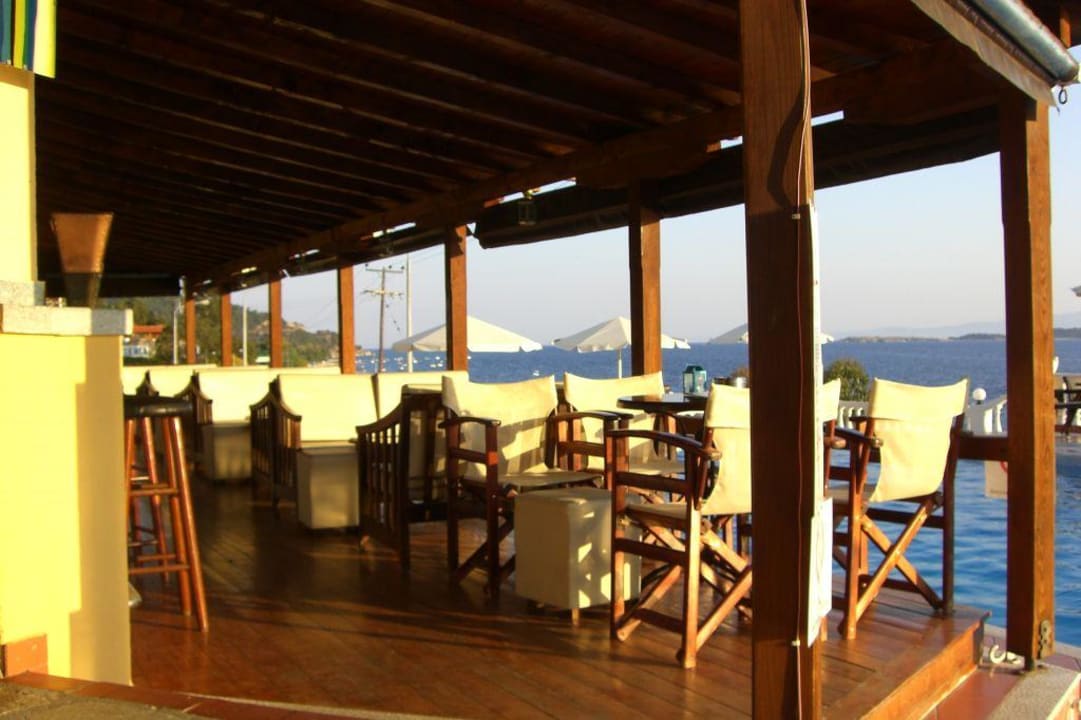 Poolbar Akti Ouranoupolis