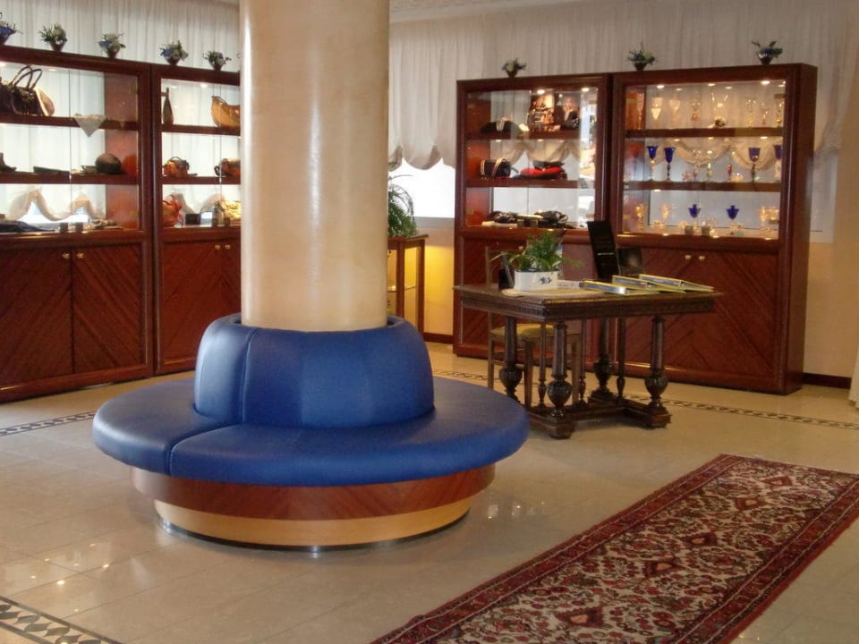 Eingangshalle Aparthotel Holiday