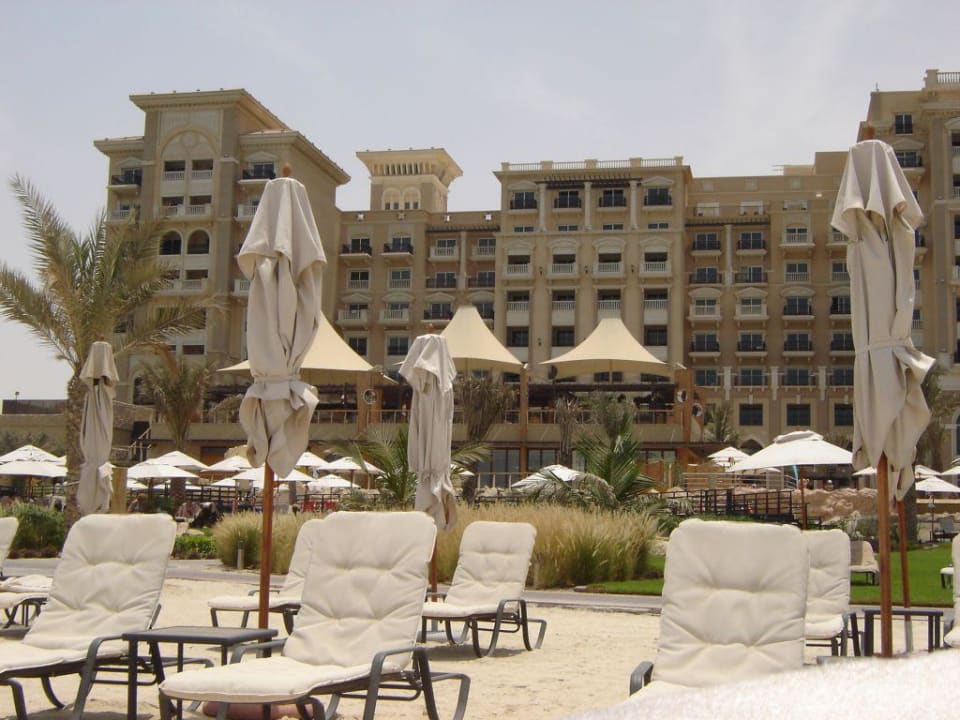 Hotel vom Strand aus The Westin Dubai Mina Seyahi Beach Resort & Marina