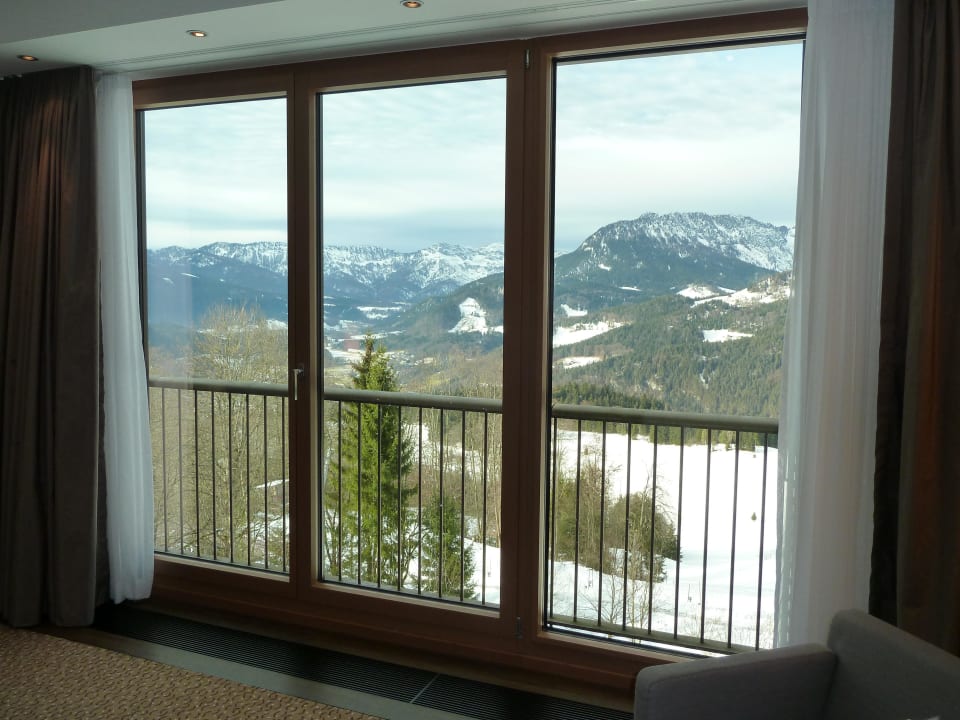 Der schöne Ausblick auf die Berge Kempinski Hotel Berchtesgaden