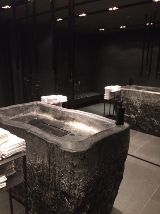 Lobby Motel One Freiburg