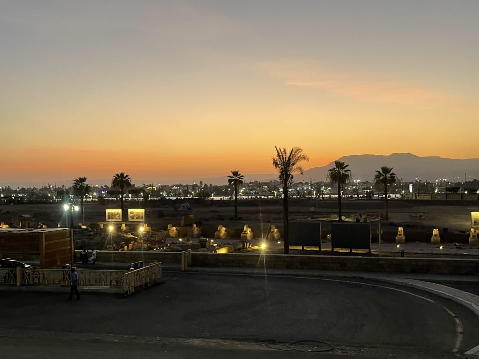 Ausblick Sofitel Winter Palace Luxor & Pavillon Winter Luxor