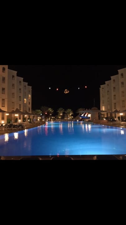 Pool AMC Royal Hotel & SPA