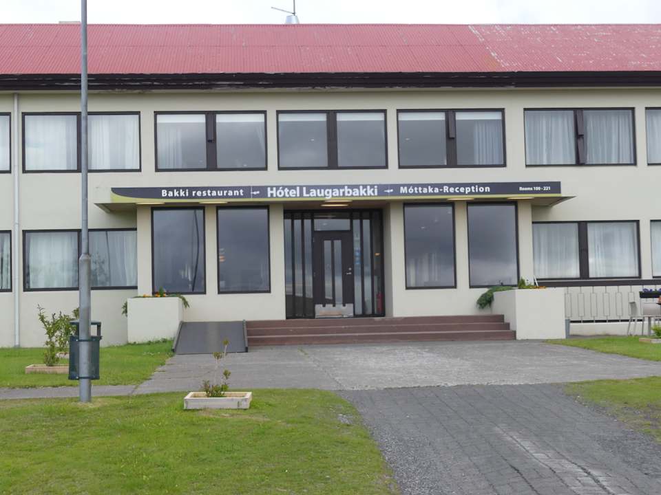Außenansicht Hotel Edda Laugarbakki