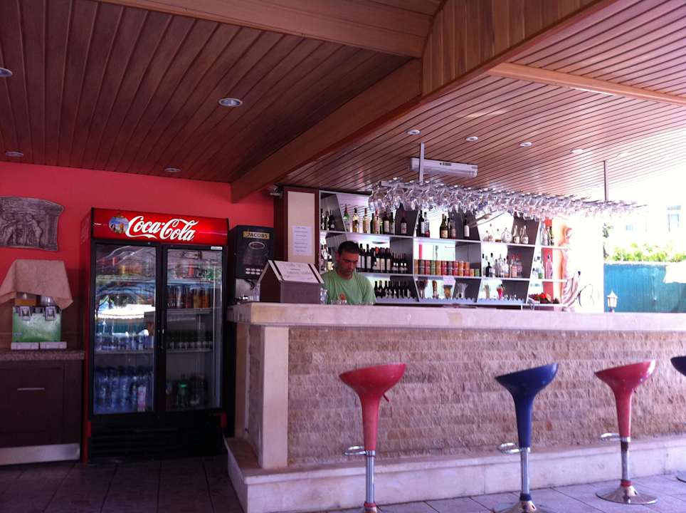 Ali an der Bar Hotel Angora