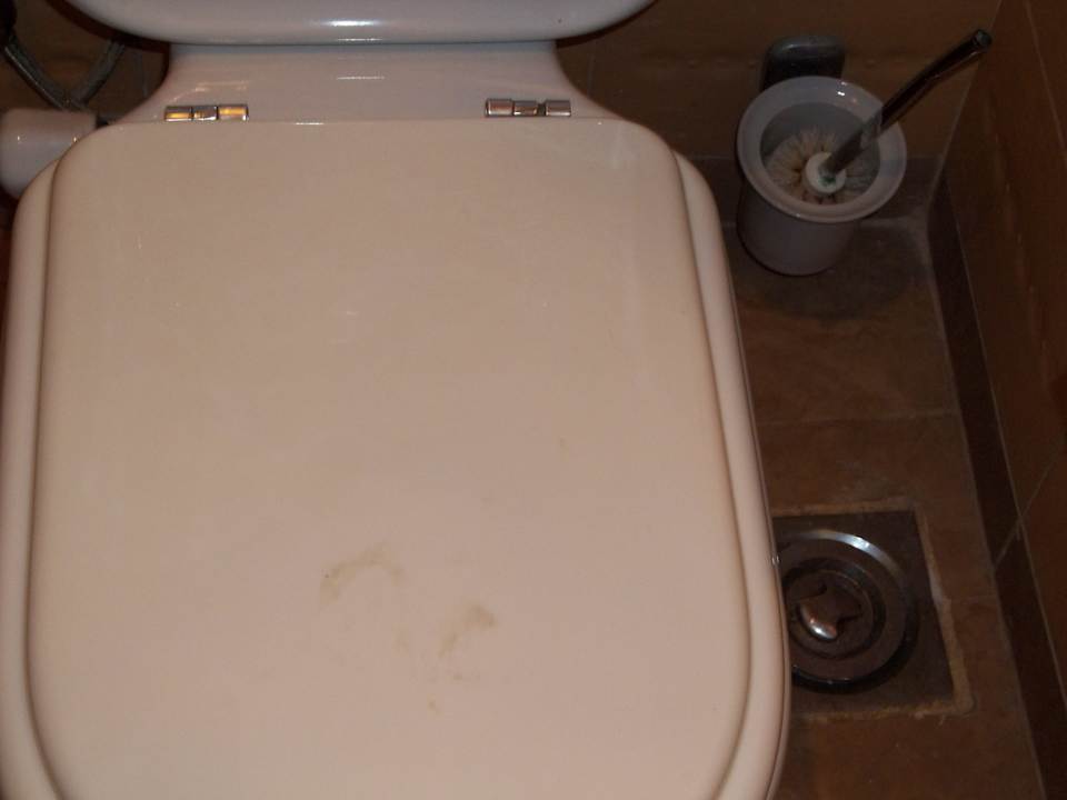 Überall eckelige Flecken Dreams Beach Resort Marsa Alam