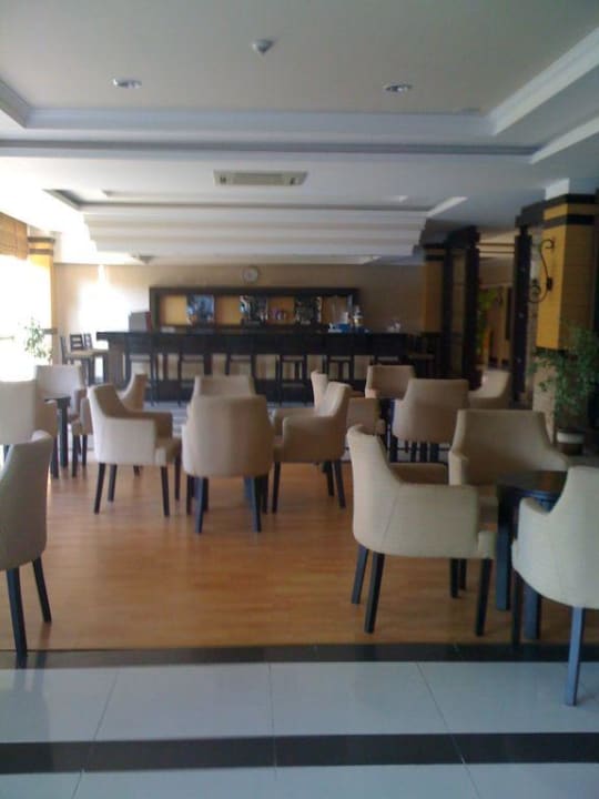 Bar Can Garden Resort