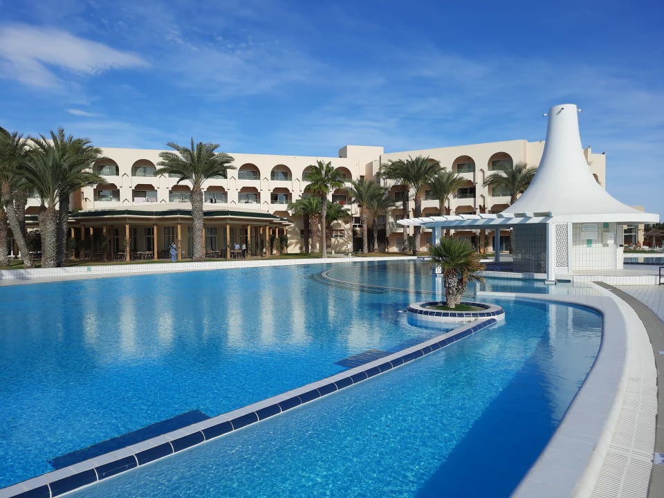 Pool Iberostar Waves Averroes