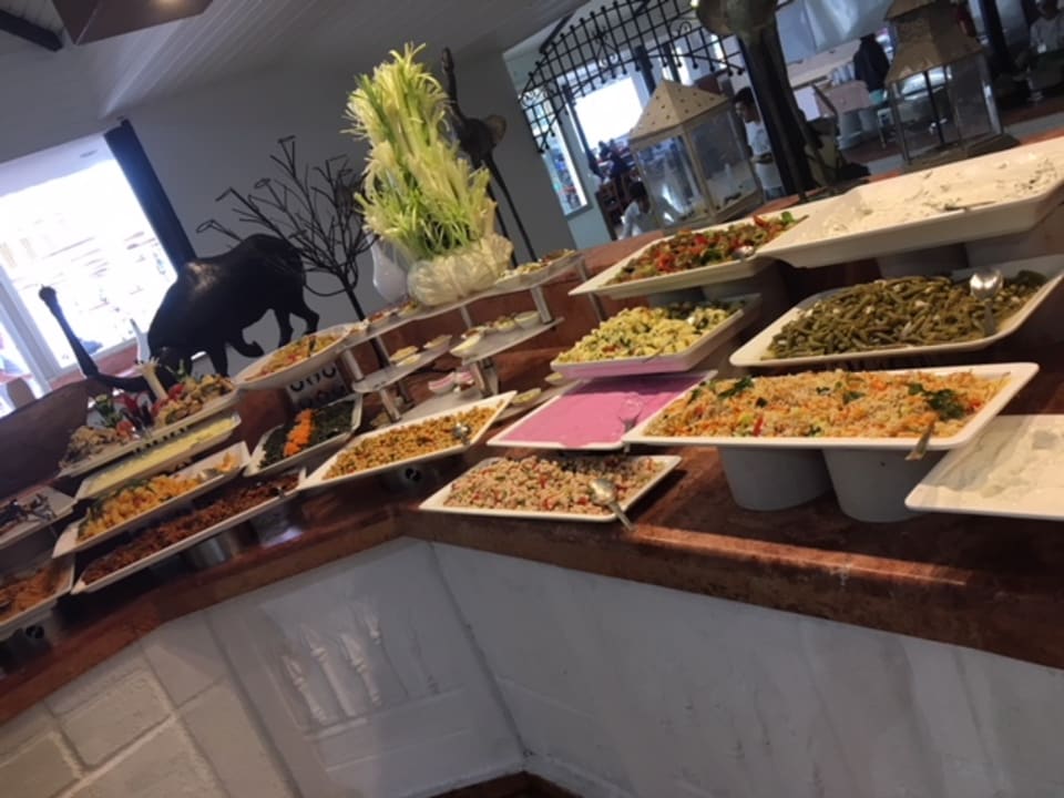 Ein Teil des Rohkost-Buffets Club Resort Atlantis