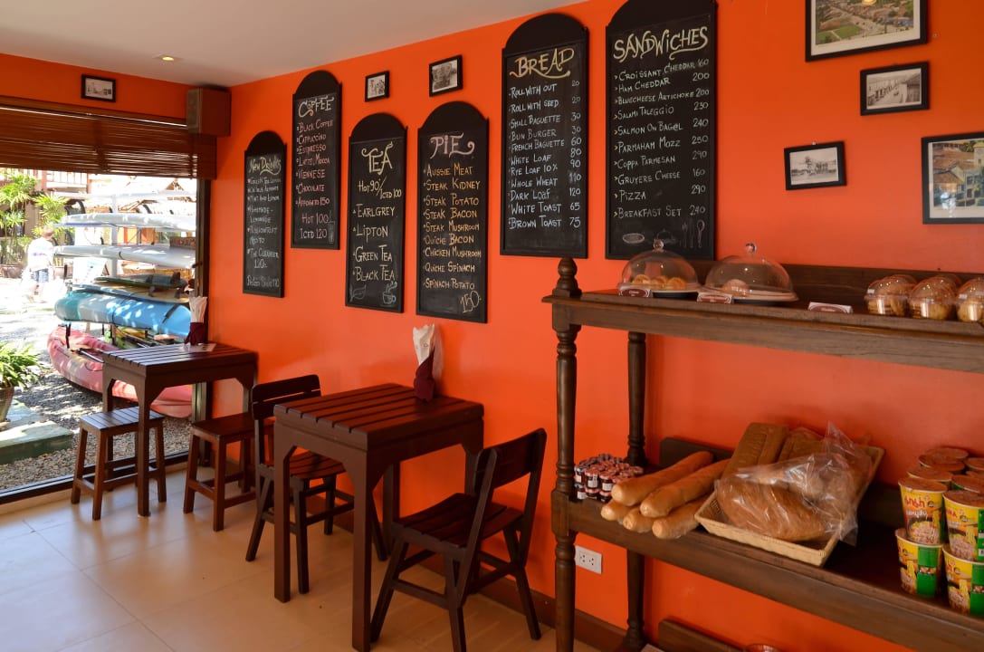 Bäckerei vom Dewa Dewa Phuket Resort and Villas