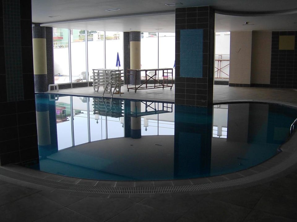 Hallenbad Narcia Resort Side